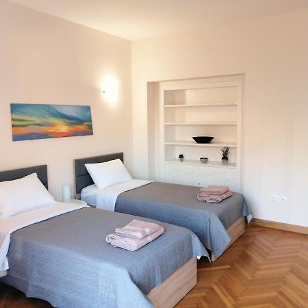 Stylish Central Penthouse Apartment Athens Exterior photo